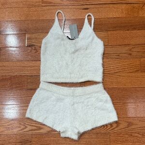 New Look Cozy White Fuzzy feather Cami/Short Set - Size small